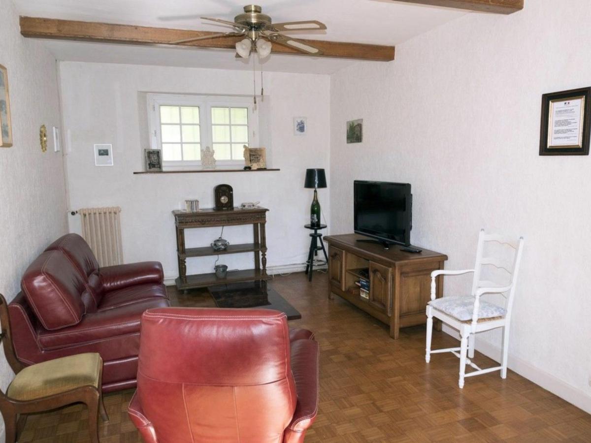 Holiday home Pour 12 Face Au Chateau De Avec Jardin, Cheminee Et Equipements Pmr - Fr-1-585-38 Thillombois