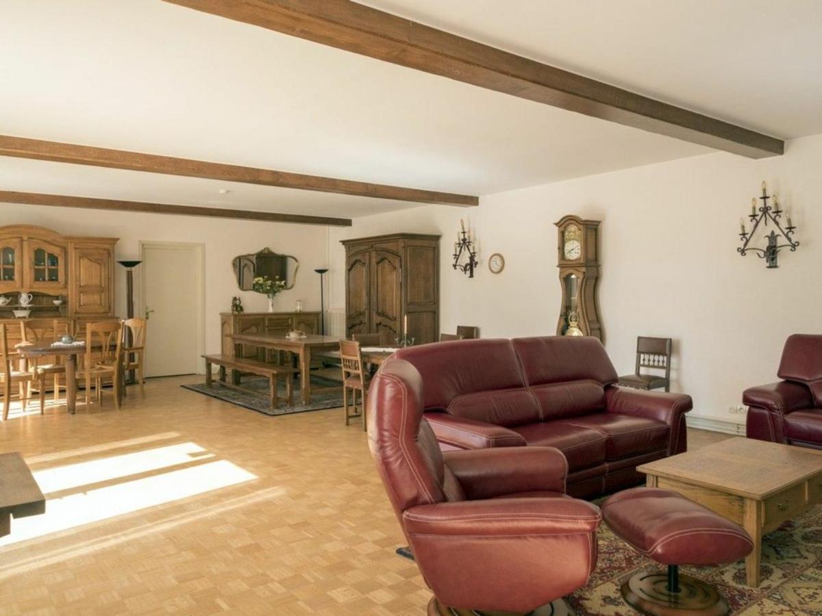 Pour 12 Face Au Chateau De Avec Jardin, Cheminee Et Equipements Pmr - Fr-1-585-38