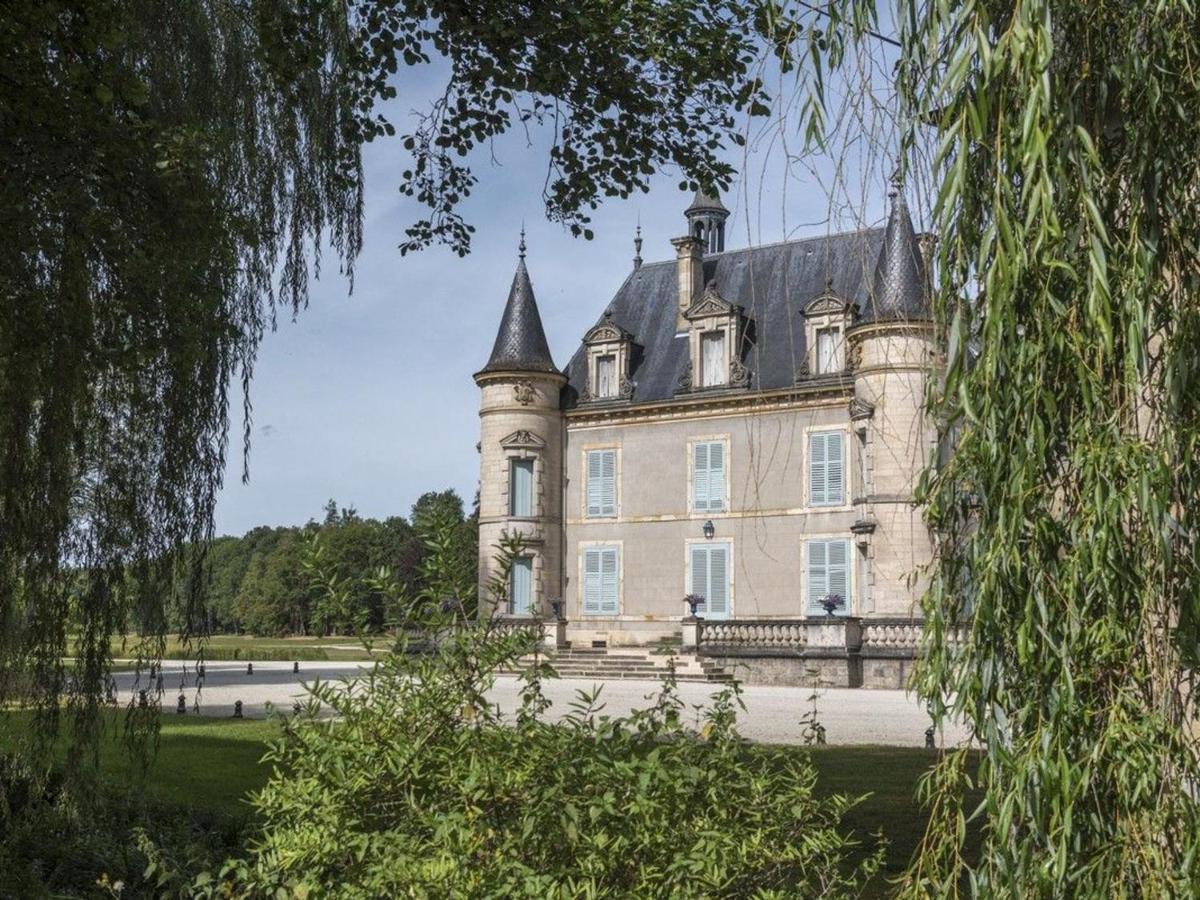 Holiday home Pour 12 Face Au Chateau De Avec Jardin, Cheminee Et Equipements Pmr - Fr-1-585-38