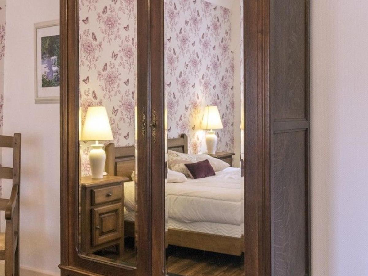Holiday home Pour 12 Face Au Chateau De Avec Jardin, Cheminee Et Equipements Pmr - Fr-1-585-38 Thillombois