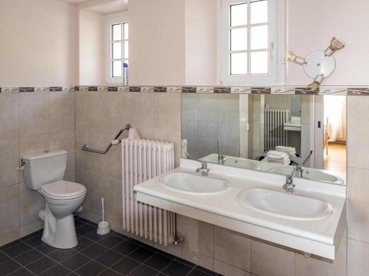 Pour 12 Face Au Chateau De Avec Jardin, Cheminee Et Equipements Pmr - Fr-1-585-38 Thillombois