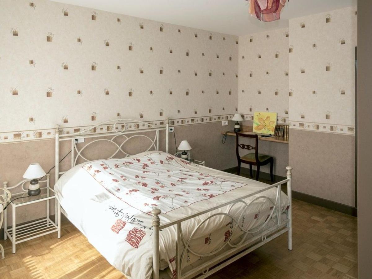 Holiday home Pour 12 Face Au Chateau De Avec Jardin, Cheminee Et Equipements Pmr - Fr-1-585-38 Thillombois
